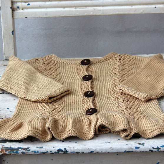 Cardigan Lace Flounce
4