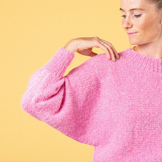 Kurz Schräg - Pulli - Pink Collection
5