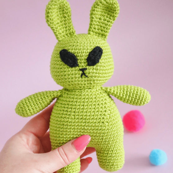 Bowie der Alien Hase
6