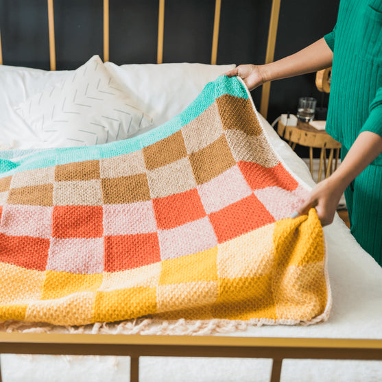 Checked Out - Decke
7