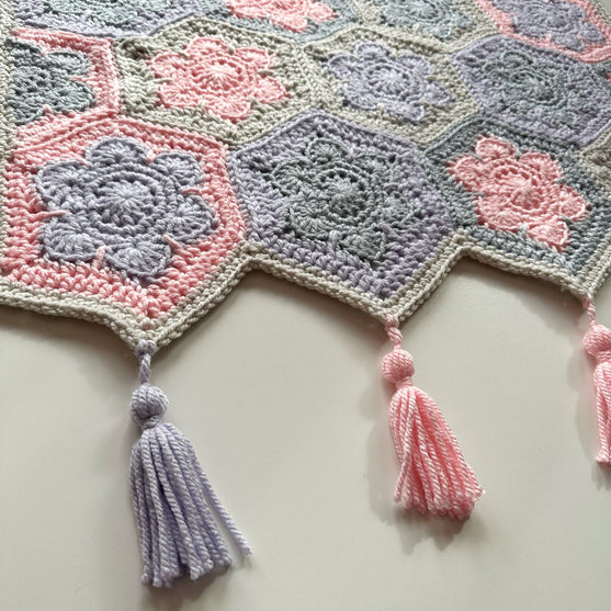Cozy Hexi Flower - Decke
2
