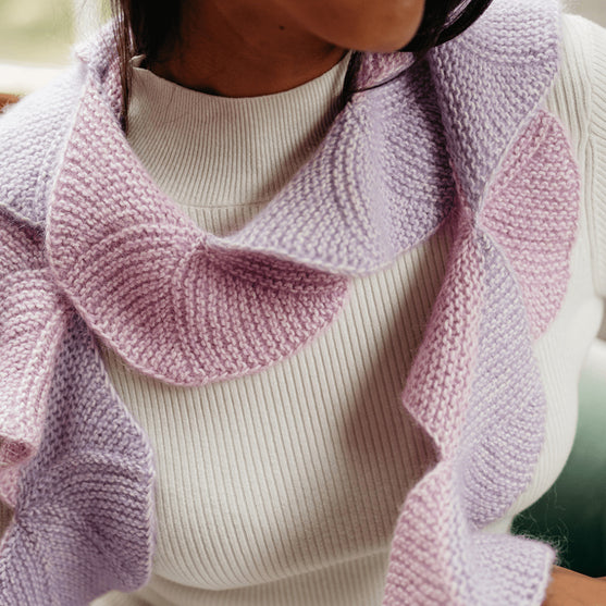 Undulate - Fächerschal mit Krausrippen
2