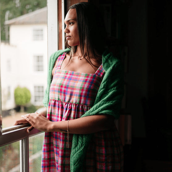 Hiedra Shawl - Wrap mit Blattmotiv
6