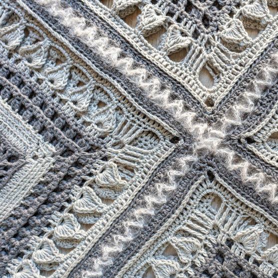 Lace Embrace - Pullover
11