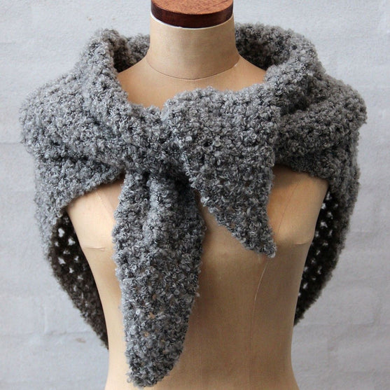 Granny Schal Curly
2