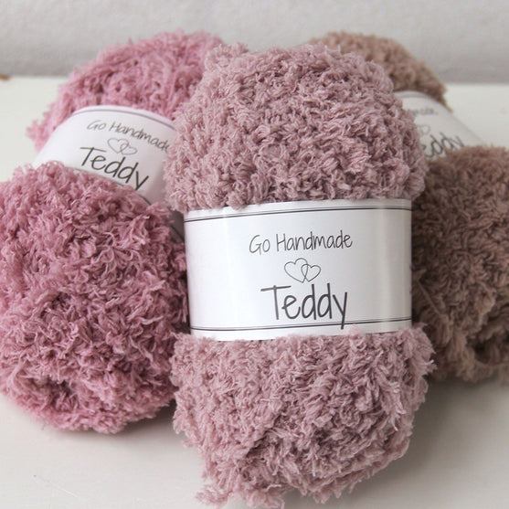 Granny Schal Teddy
5