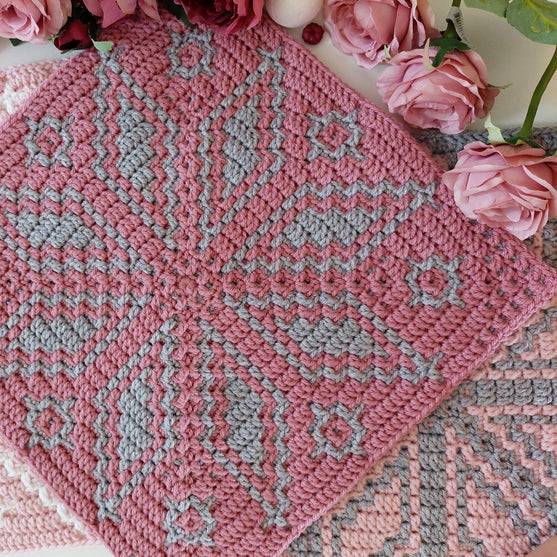 Glorious Bloom - Quadrat
5