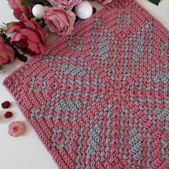 Glorious Bloom - Quadrat
6