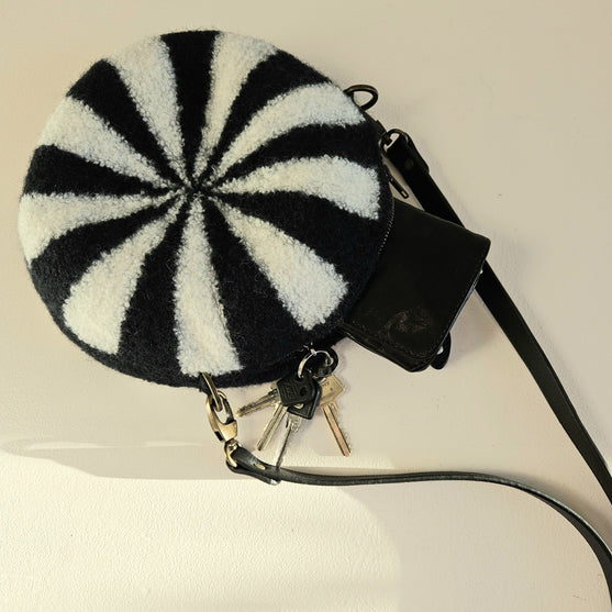 Bolsje - Gefilzte Tasche
3