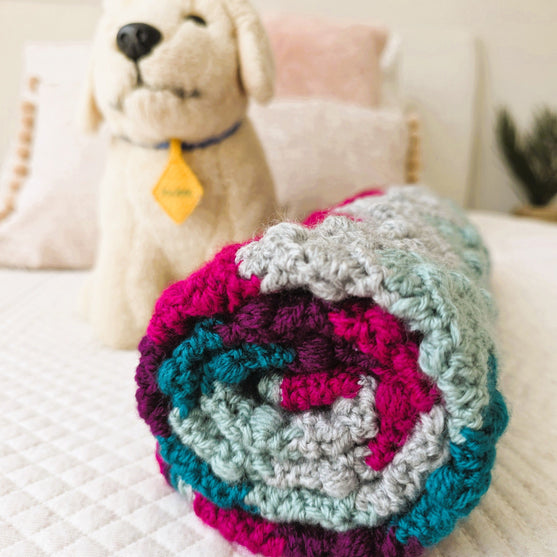 Gentle Ripples Bobble - Decke
5