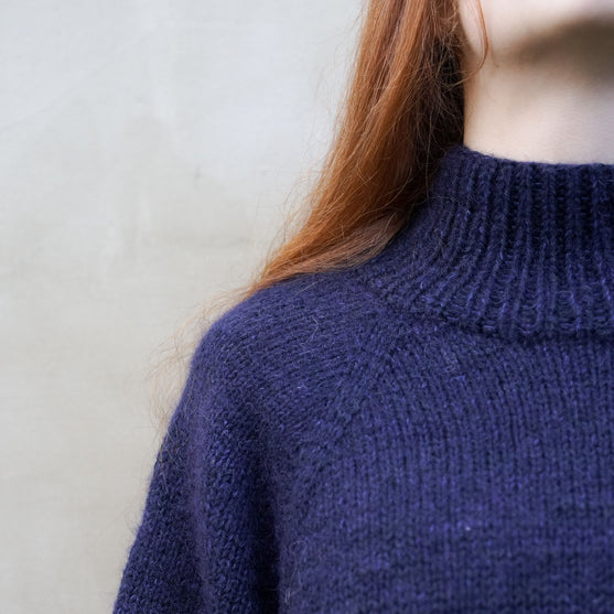 Deep Tide - Pullover
13