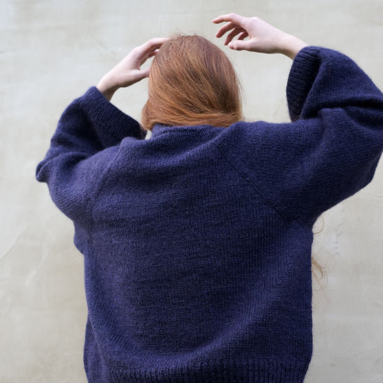 Deep Tide - Pullover
11