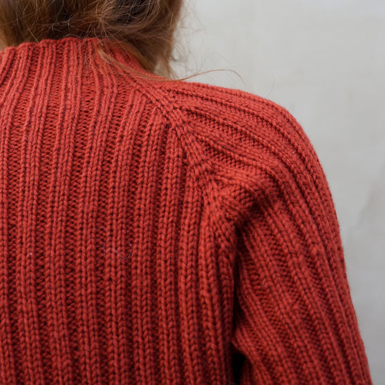 Copper Crest - Pullover
9