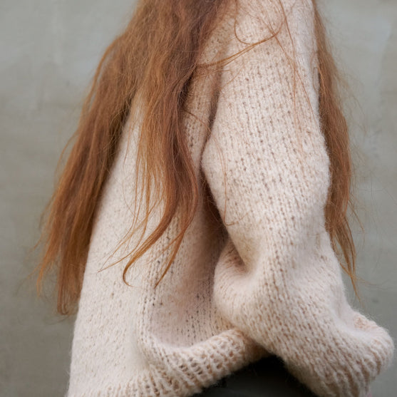 Celestia Sand - Pullover
6