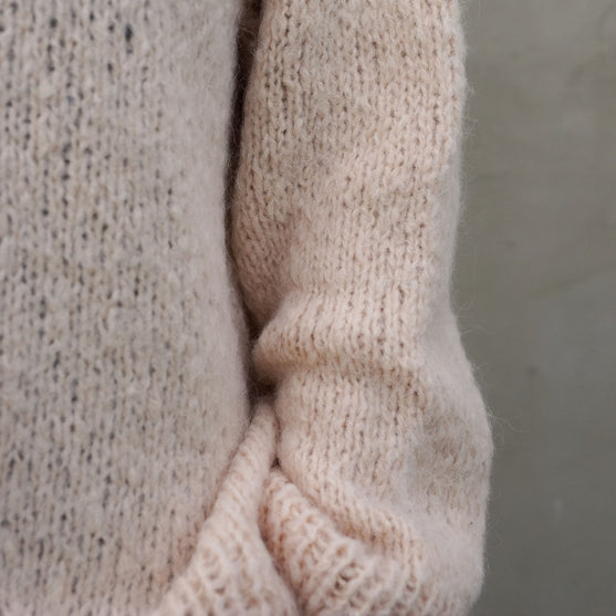 Celestia Sand - Pullover
9