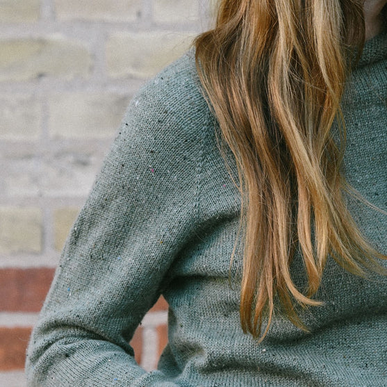 Mette Tweed - Topdown Pullover
5