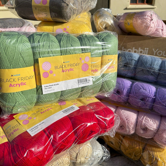 Black Friday Acrylic Color Pack (Limited Edition) - Hobbii
2