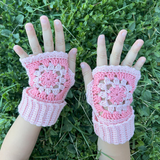Dahlia - Fingerlose Handschuhe
2