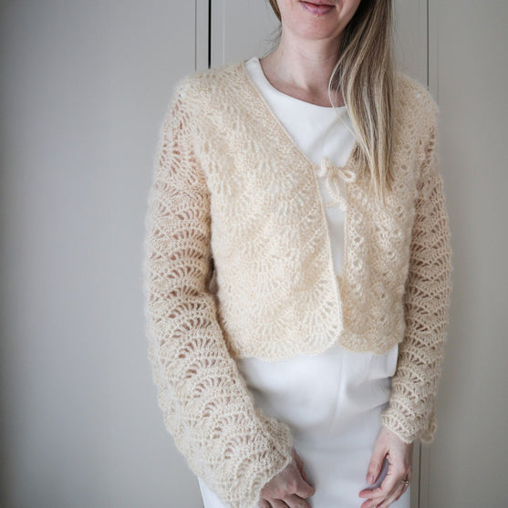 Chloe - Cardigan
8