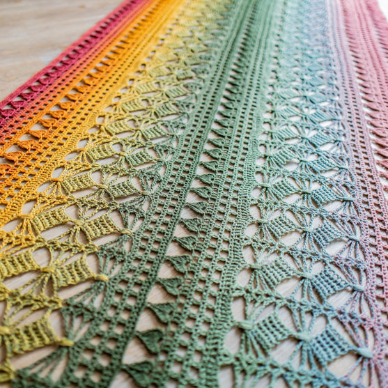 Mountain Muse - Schultertuch
10