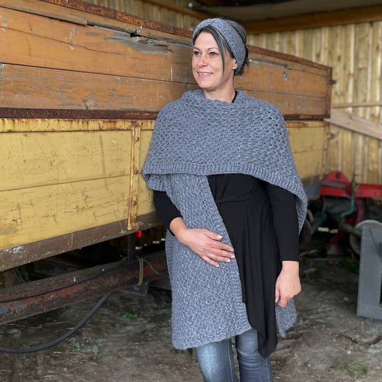 Fluffy Hygge - Poncho
2