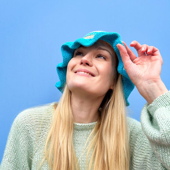 Sopka - Schlapphut mit Rüschenrand
2