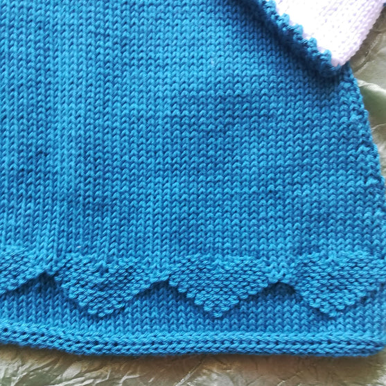 Teal Darling - Babykleidchen und Mütze
4