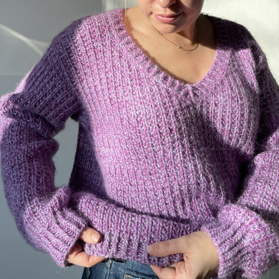 Easy Evening Sweater - V-edition
2