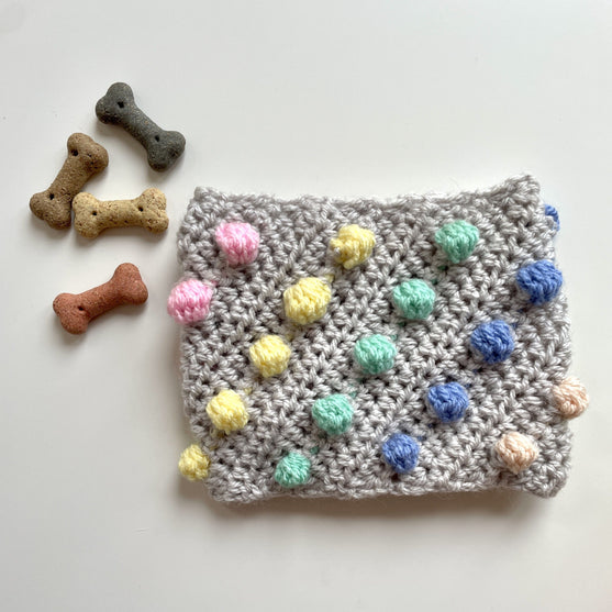 Rainbow Bobble - Hundeschal
2