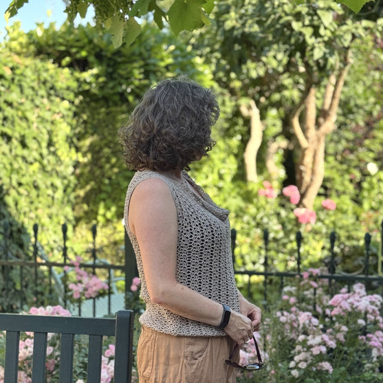 Gloria – Top
3
