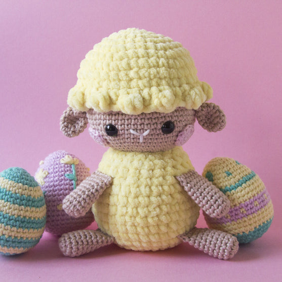 Das Osterschäfchen Lucy
5