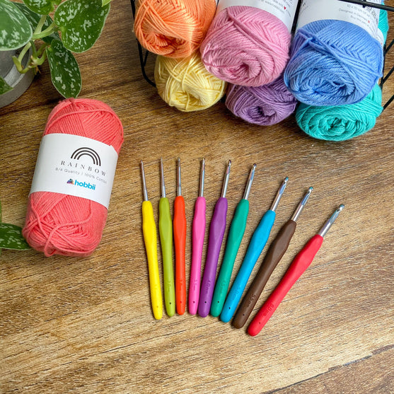 Easy Touch Häkelnadelset - 9 Größen - Hobbii
2