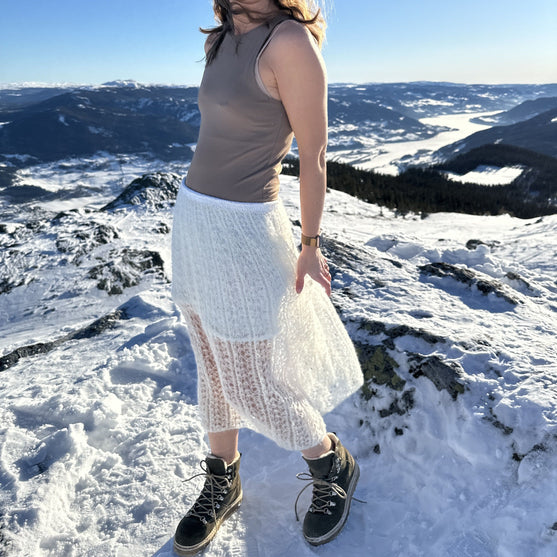 Falling Leaves - Rock
6