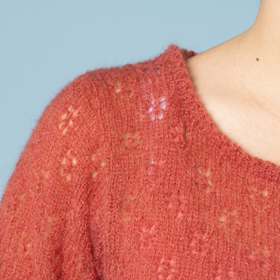 Martha - Pullover mit Lochmuster
4