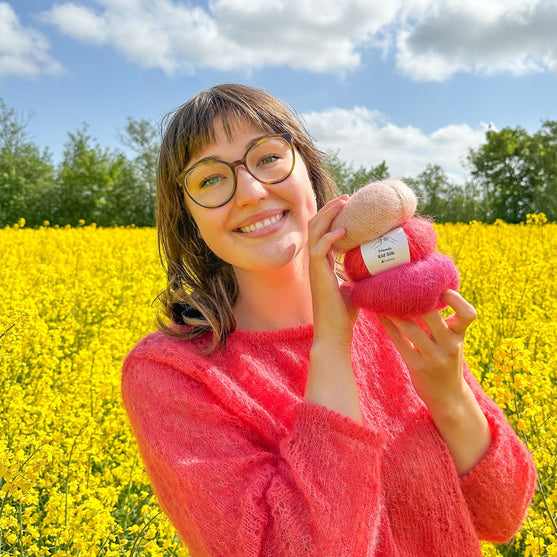 Martha Silk - Pullover mit Lochmuster
2