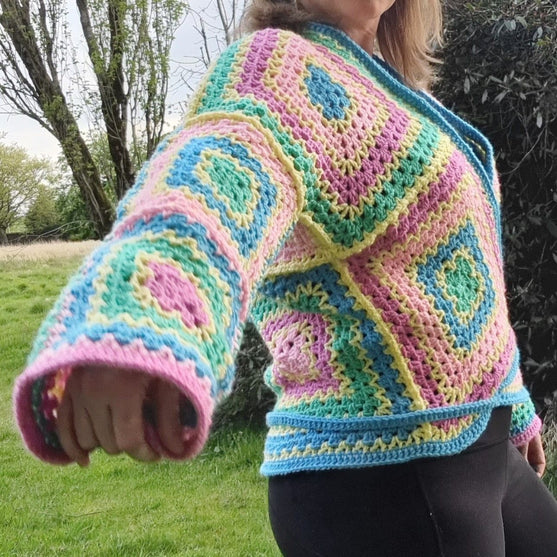 Summer Squares - Wickel-Cardigan
3