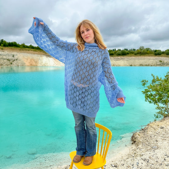 Pineapple Feather - Pulli
4