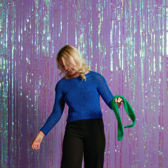 Open Back - Pullover
5