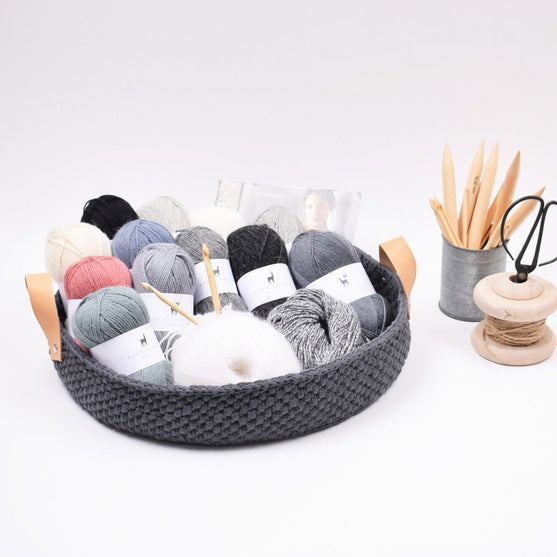 Ribbon Tabletts mit Lederboden
4