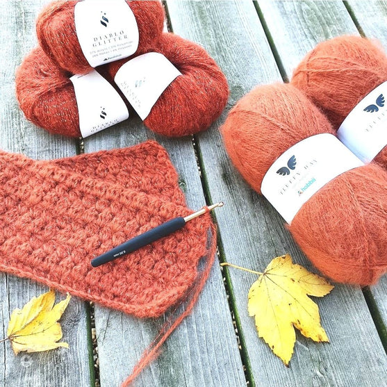 Fluffy Glitz - Pullover
4