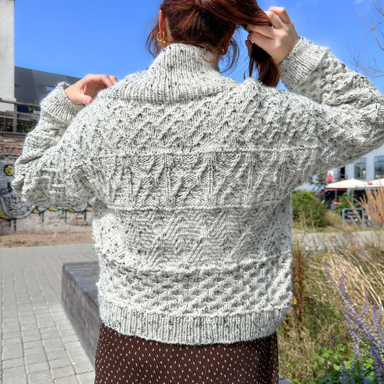 Slate - Pullover
5