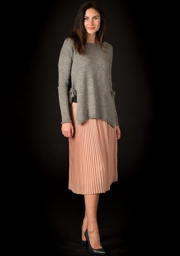 1577 - Tunika mit seitlichen Bindegürteln