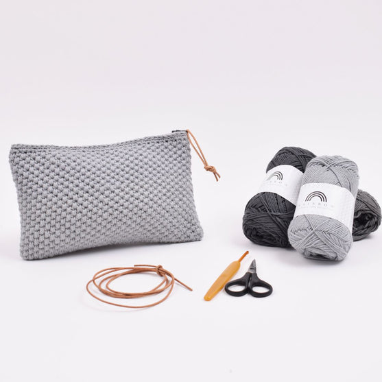 

Gehäkeltes Kosmetiktäschchen
1