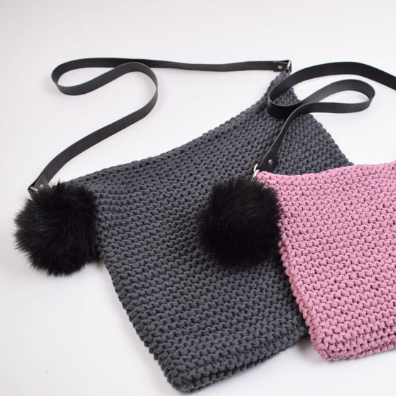 

Rechtsgestrickte Tasche
1