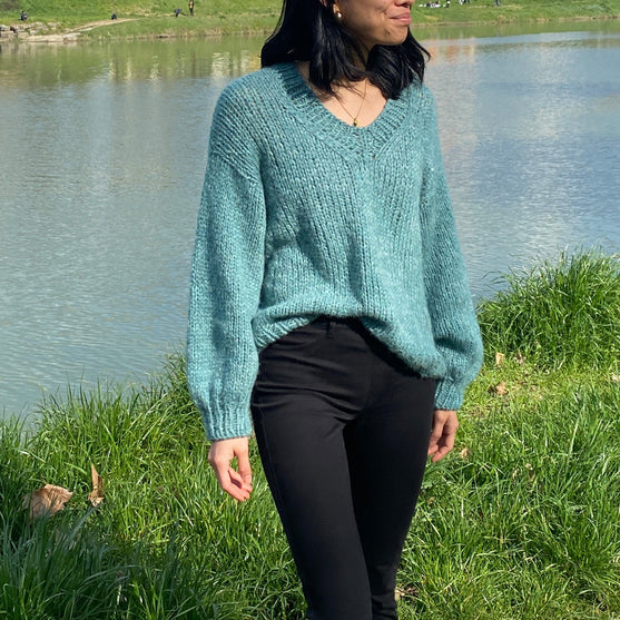 

Charlotte - Pullover mit V-Ausschnitt
2