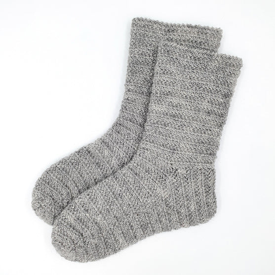 

Linda’s Herringbone Socks - Strümpfe
2