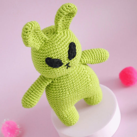 

Bowie der Alien Hase
7