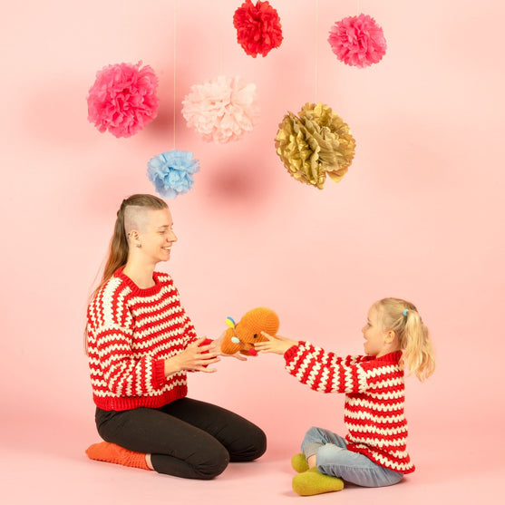

Candy Cane Stripes - Kinderpullover
4