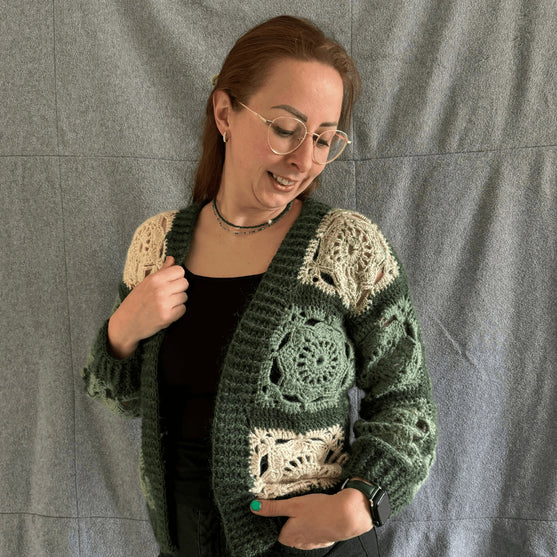 

Alma Square - Cardigan
1