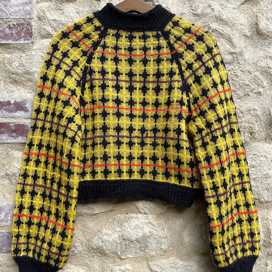 

Seven Sisters - Pullover
2